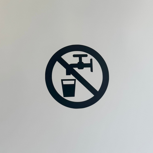 Hinweis-Aufkleber „Kein Trinkwasser“