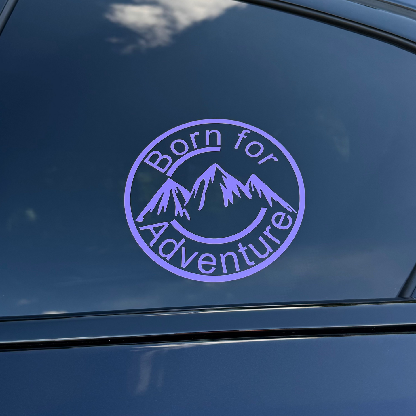 Autoaufkleber „Born for Adventure“