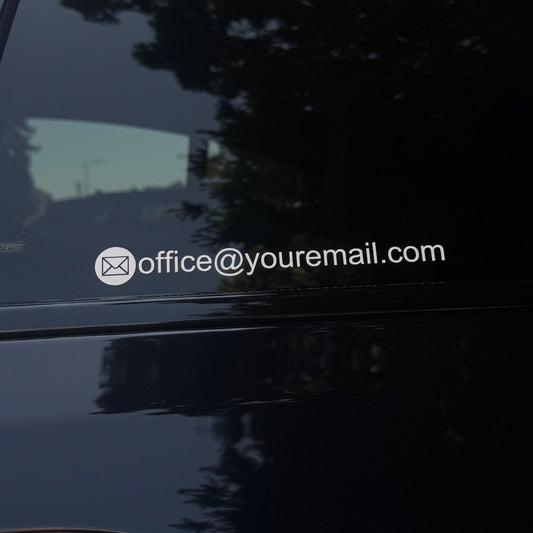 Autoaufkleber mit Wunsch-E-Mail