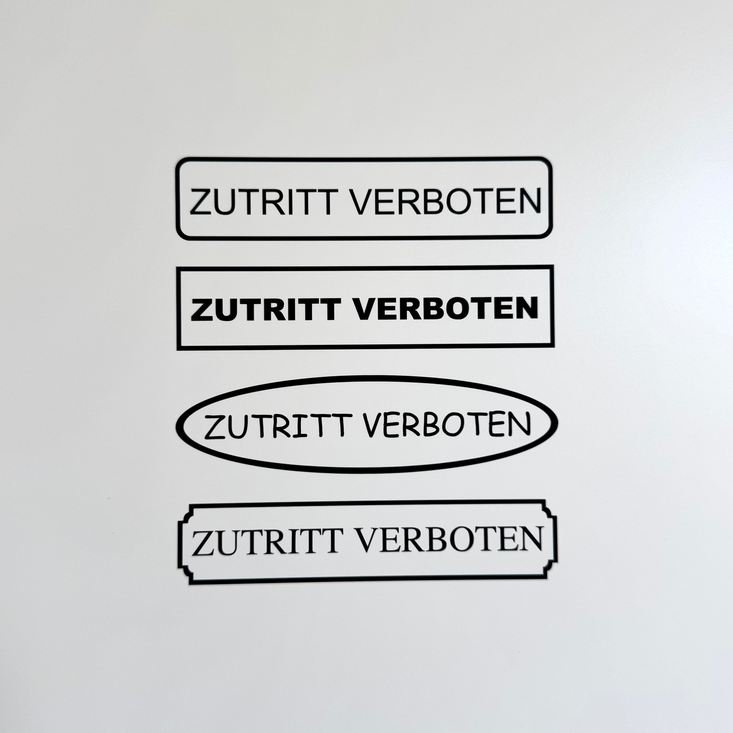 Hinweis-Aufkleber „Zutritt Verboten“