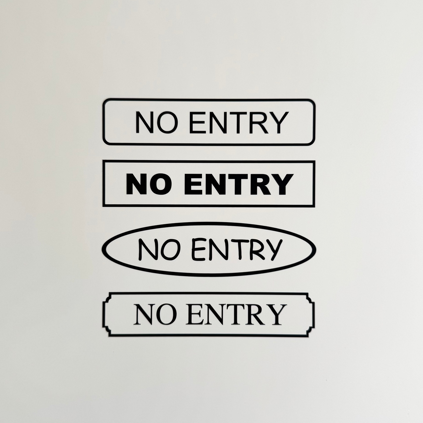 Hinweis-Aufkleber „No entry“
