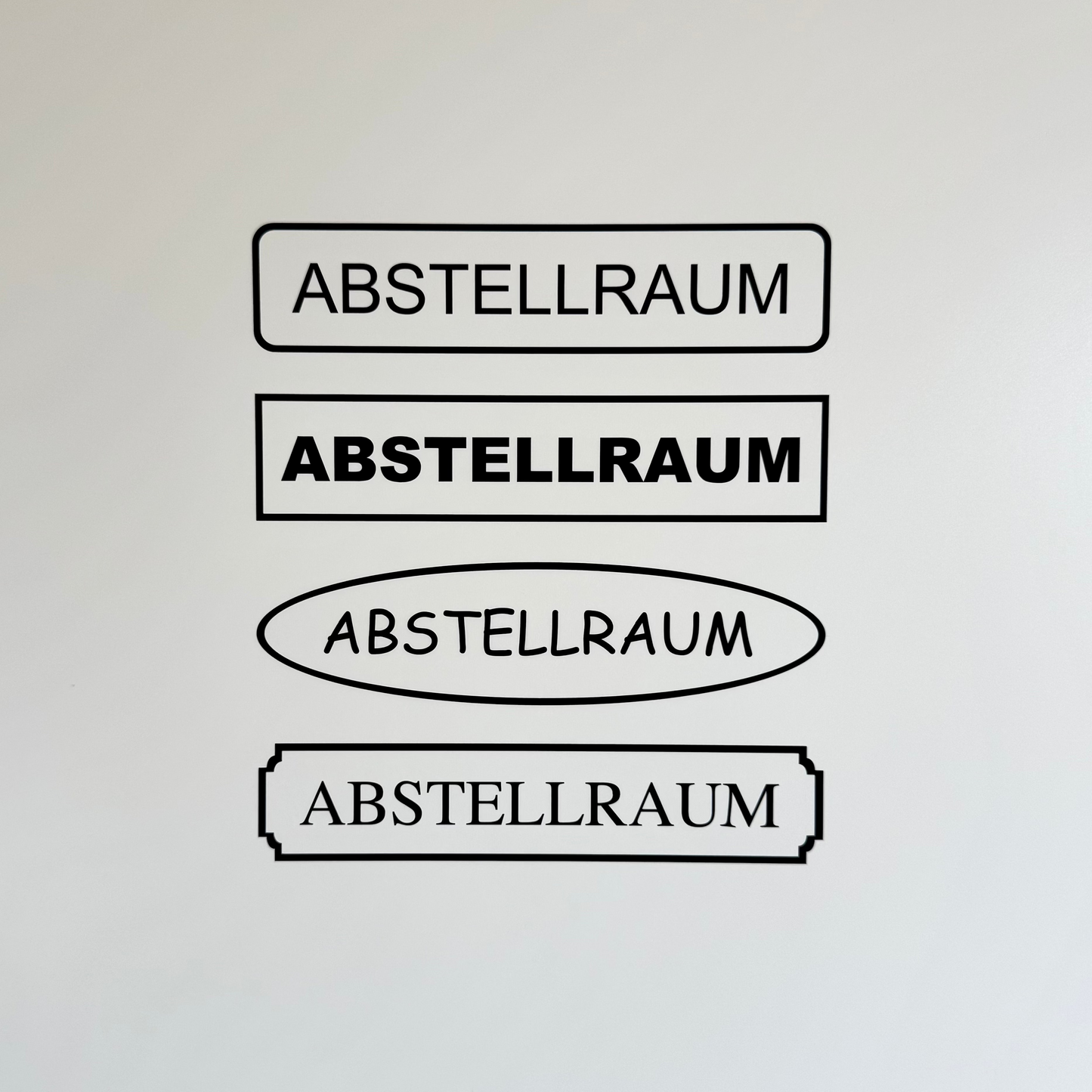Hinweis-Aufkleber „Abstellraum“